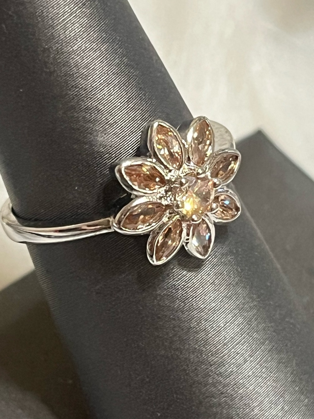Citrine Flower Ring - Picture 2 of 13